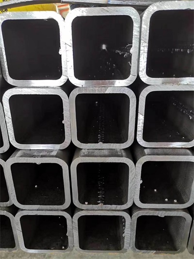 长兴大口径无缝方矩管
